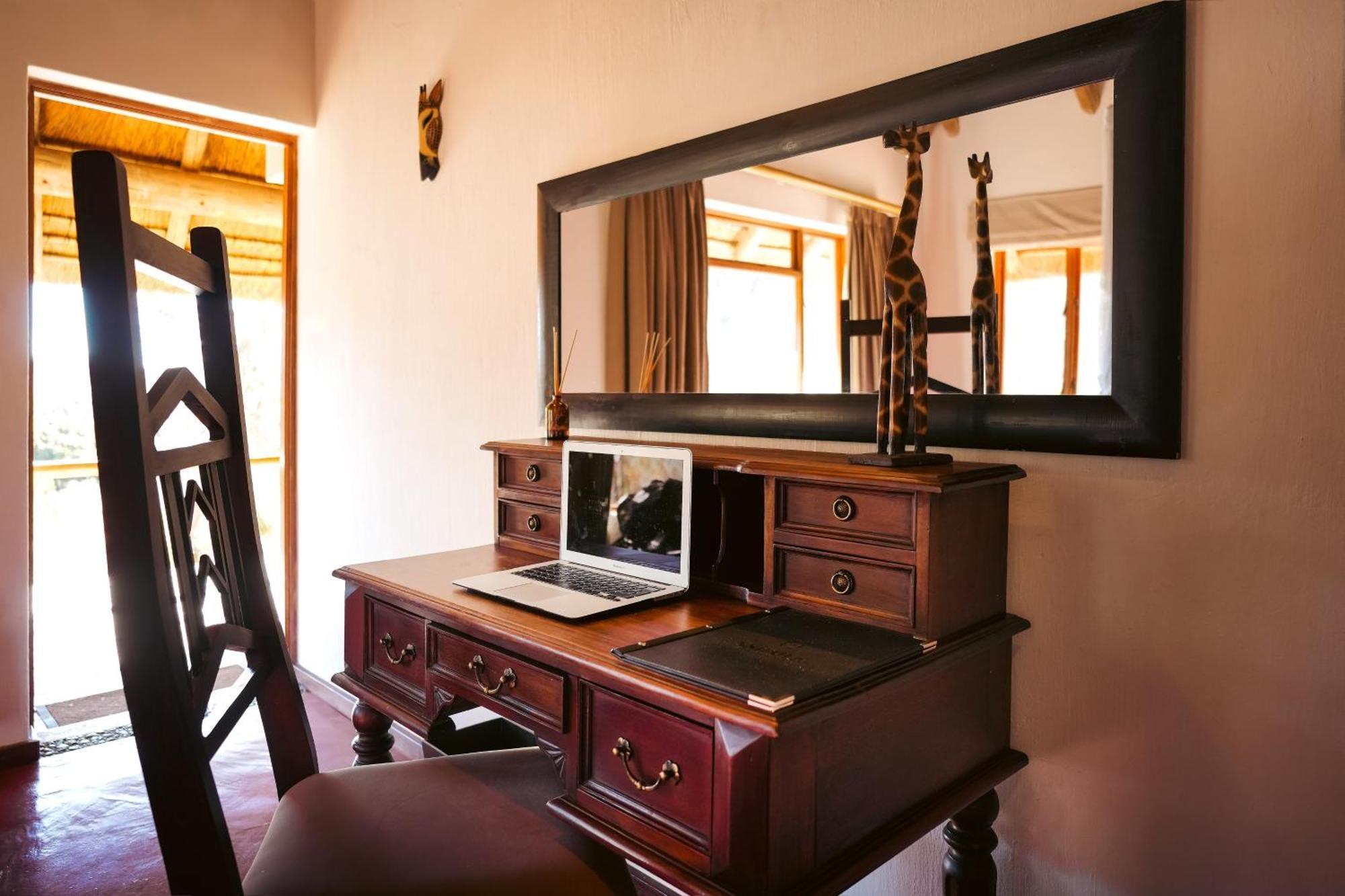 Shibula Safari Lodge Welgevonden Game Reserve Eksteriør billede
